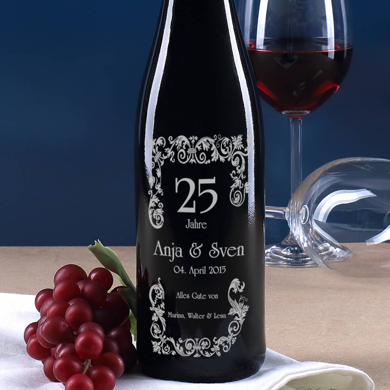 Weinflasche mit edler Gravur zur Silberhochzeit