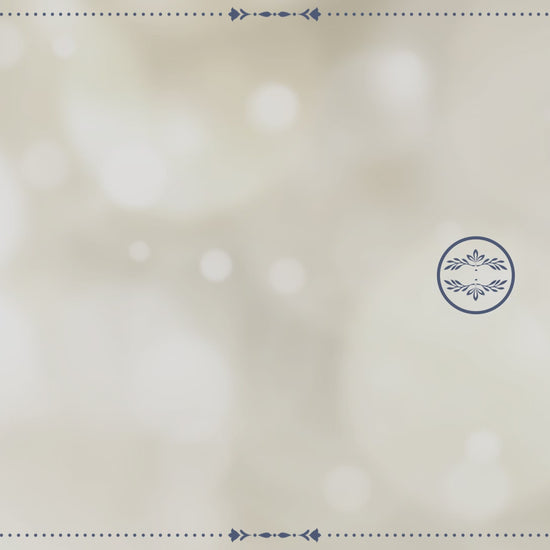 Personalisierte weihnachtliche Geschenkbox aus Holz mit Maybach Wein und personalisierten Weinglas