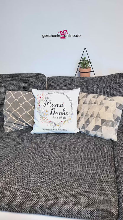 Flauschiges Kuschelkissen für Mama mit Personalisierung, "Mama Danke, dass es dich gibt" und Blumen-Motiv