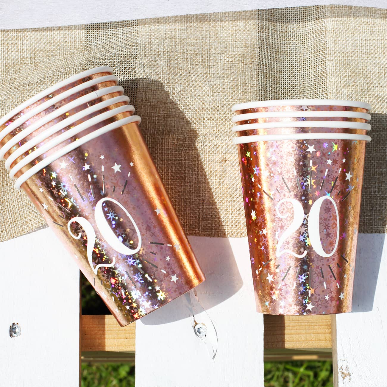 10 Pappbecher in  rose mit Glitzereffekt vom 18.-80. Geburtstag