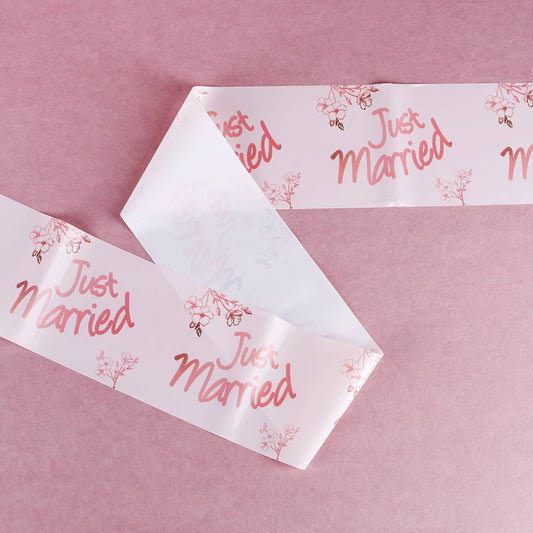 Einseitig bedrucktes Absperrband als Hochzeitsdeko