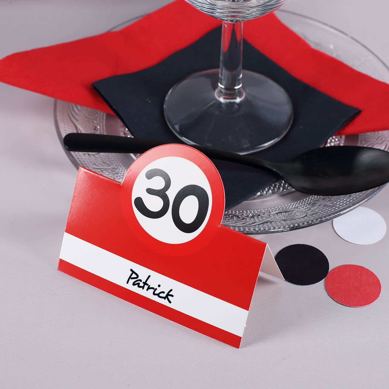Namensschilder zum 30. Geburtstag