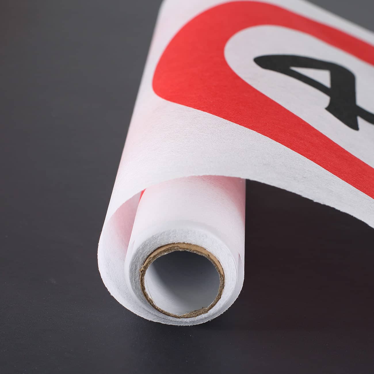 Tischläufer auf der Rolle